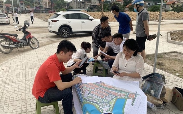 TS Nguyễn Văn Đính: Thị trường bất động sản chưa bước vào giai đoạn suy thoái - Ảnh 1.