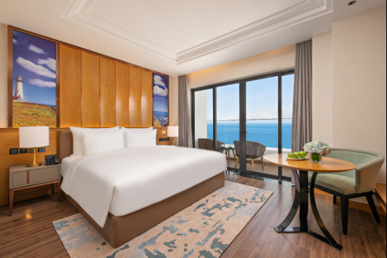 Grand Hyams Hotel - Quy Nhon Beach - kiến trúc phồn vinh và thiên nhiên hùng vĩ - Ảnh 1.