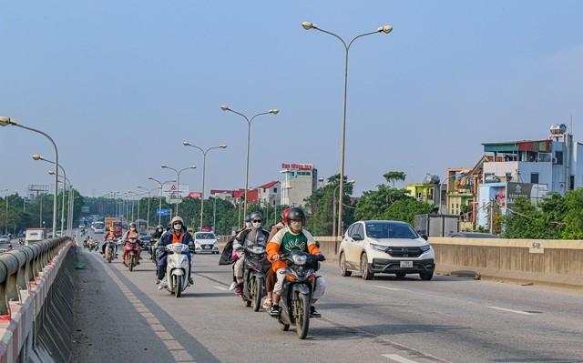 [Photo Essay] Sắp lên thành phố phía Bắc Hà Nội, làng biệt thự Mê Linh - nơi chôn vùi hàng nghìn tỷ đồng của nhà đầu tư hiện nay ra sao? - Ảnh 1.